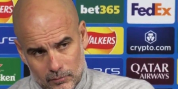 ¡La imagen viral de Guardiola tras el sexto partido consecutivo de Manchester City sin victorias!