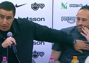 El mensaje de Efraín Juárez, tocando el escudo del equipo, que emociona al mundo verdolaga
