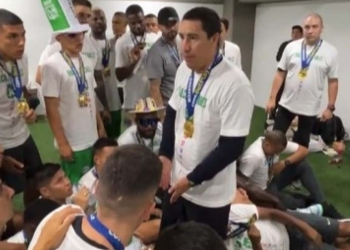 efrain juarez titulos palmares campeon dt atletico nacional jugador