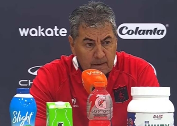 Polilla: “Se nos acaba la ilusión en la Liga”, “nos queda una final” y “un partido muy raro”