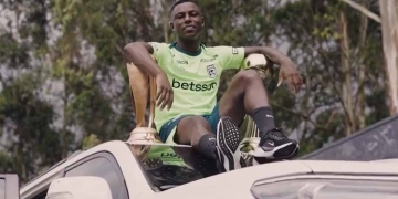 atletico nacional marino hinestroza 2025 se queda