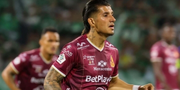 fichajes colombianos en el exterior yeison guzman