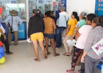 iva 2025 devolucion presidencia colombia