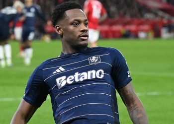 jhon jader duran delantero colombiano negocio aston villa al nassr millones euros