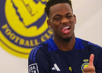 jhon duran al nassr historia falsa barein