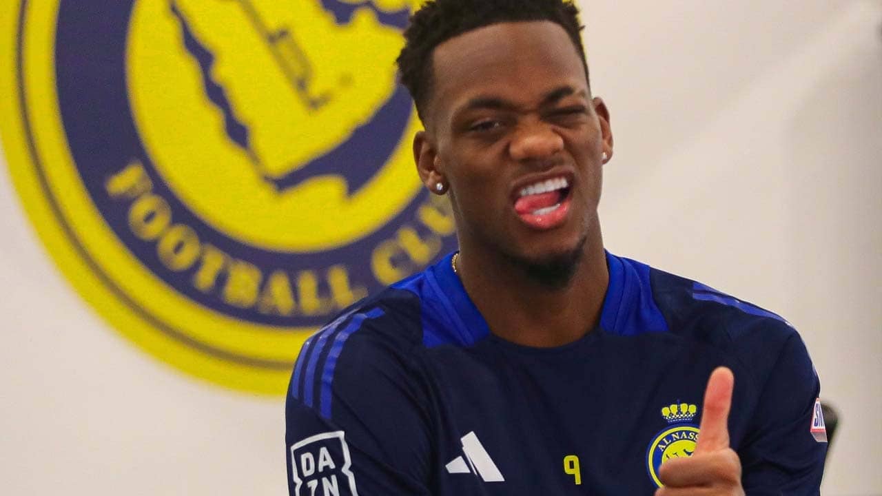 jhon duran al nassr historia falsa barein