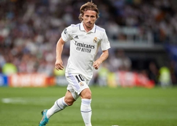 Luka Modrić recibió cerrada ovación del público del Real Madrid en el Santiago Bernabéu