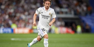 Luka Modrić recibió cerrada ovación del público del Real Madrid en el Santiago Bernabéu