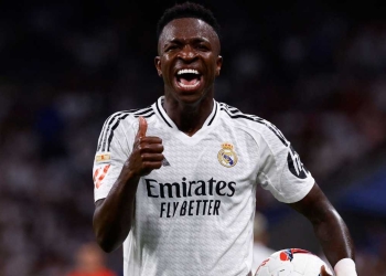 Vinícius y Florentino Pérez continúan con las charlas de renovación