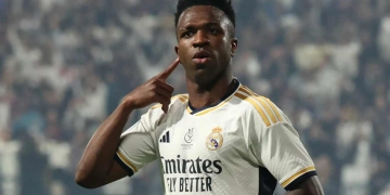 Vinícius retarda renovación con Real Madrid