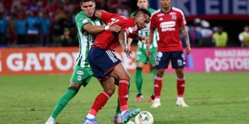 Cuando rueda la pelota en el Atanasio, no importa quién tiene más millones en su plantilla