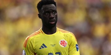 Se espera que en las próximas 72 horas se confirme si Dávinson podrá jugar este martes