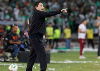 Efraín Juárez dirigió 6 meses a Atlético Nacional y logró 2 títulos