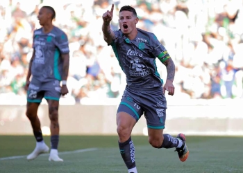 Aparentemente adelantado, esa fue la razón del gol anulado a James