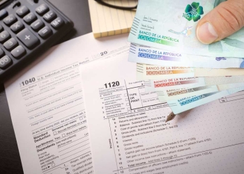 DIAN Colombia Declaracion Renta 2025 Salario Minimo