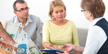 morosos deudas colombia beneficios ley embargos