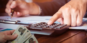 fechas claves dian colombia tramites cedula termina 8