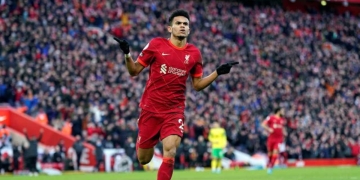 luis diaz campeon premier league 2025 liverpool valor mercado euros dolares