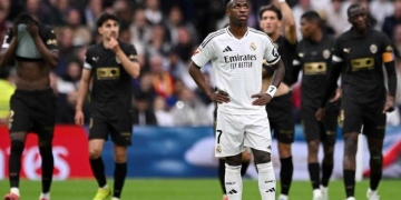 Real Madrid Valencia La Liga Santiago Bernabeu Derrota