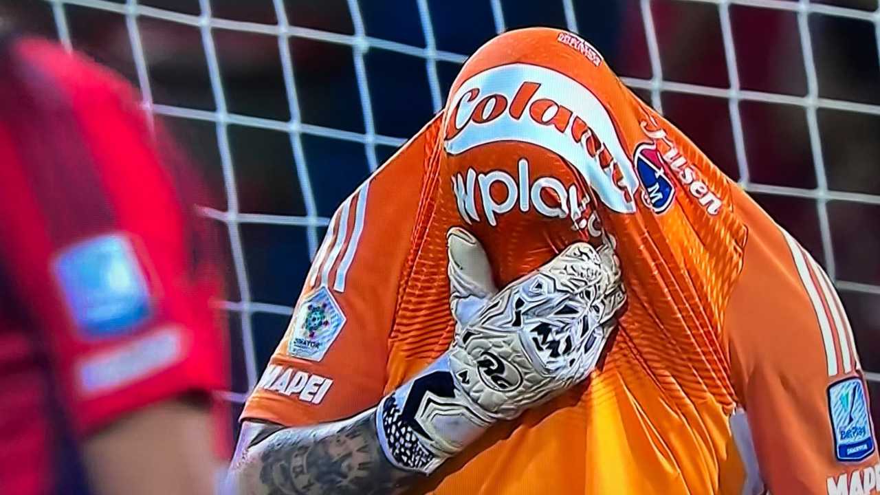 washington aguerre dim america atanasio girardot error granve blooper liga betplay cuadrangulares gol carrascal