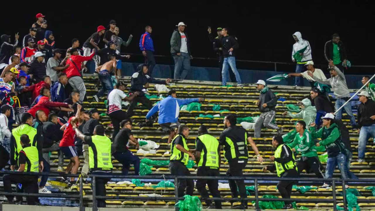 atletico nacional junior barranquilla hinchas atanasio girardot disturbios liga betplay dimayor