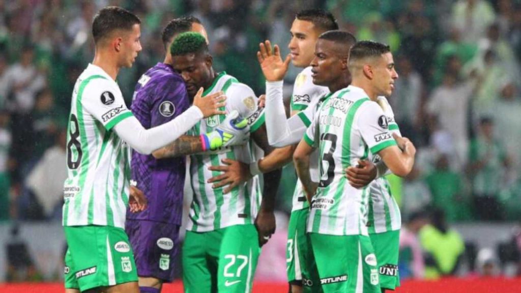 atletico nacional jugadores figuras renovacipon junio jorman campuzano kevin viveros copa libertadores