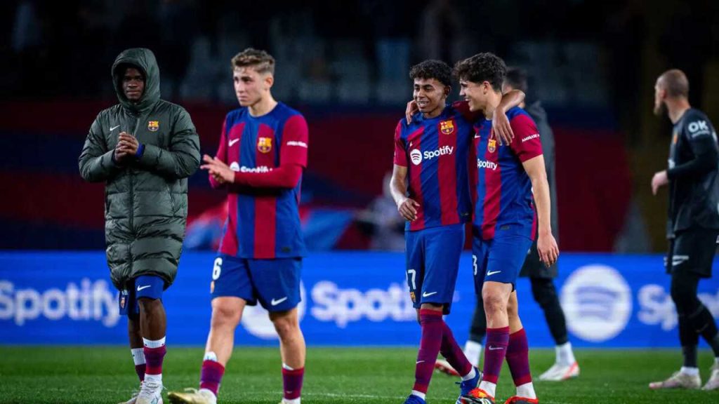 futbol club barcelona cantera canteranos masia hansi flick villarreal lamine Yamal cubarsi araujo ansu fati pedri gavi la liga