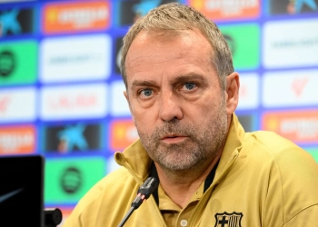 hansi flick entrenador tecnico dt futbol club barcelona clasico espanol real madrid