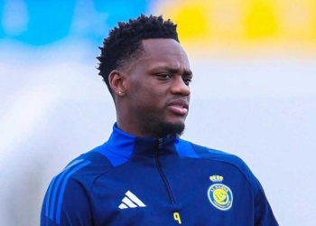 jhon jader duran al nassr arabia saudita liga saudi pro cristiano ronaldo nestor lorenzo seleccion colombia record