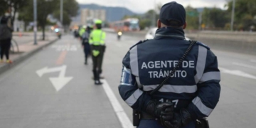 agentes transito colombia ley abusos retenes ilegales