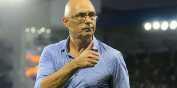 alfredo arias nuevo tecnico entrenador dt junior barranquilla deportivo cali santa fe deportivo independiente medellin dim fuad char familia liga betplay futbol profesional colombia fpc colombia cesar farias