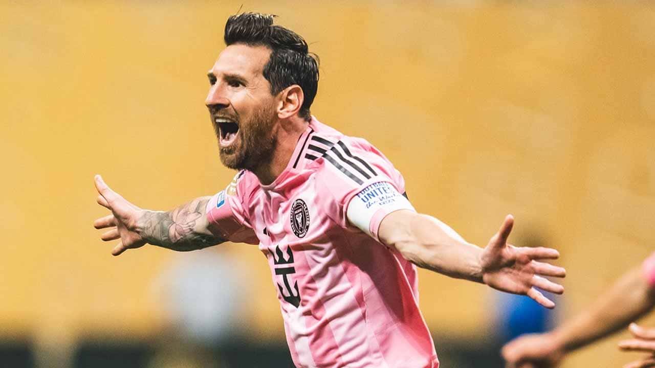 futbolistas con mas goles de tiro libre leo messi mundial clubes