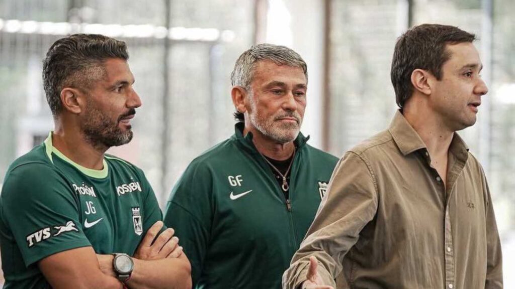 atletico nacional javier gandolfi gustavo fermani santiago arango botero tecnico entrenador fichajes liga betplay cuadrangulares millonarios copa libertaores sao paulo