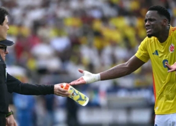 seleccion colombia jhon duran nestor lorenzo barranquilla metropolitano pelea james concentracion lesion