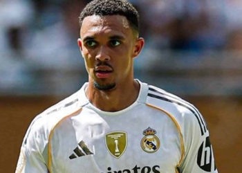 real madrid mundial de clubes camiseta parche pecho