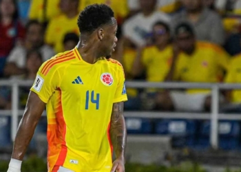 seleccion colombia version camerino jhon duran peru