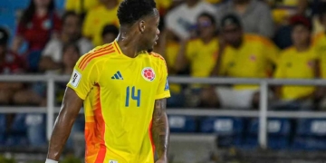 seleccion colombia version camerino jhon duran peru