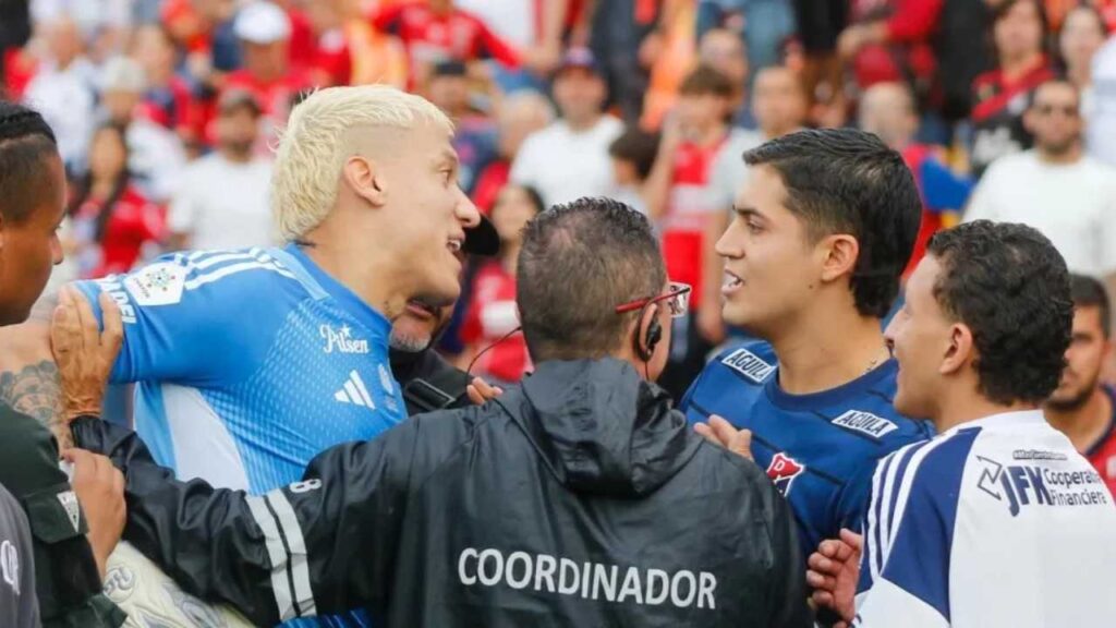washington aguerre dim deportivo independiente medellin salida equipo club penarol uruguay pelea hinchas liga betplay dimayor futbol profesional colombiano fpc fichajes contrataciones refuerzos incorporaciones atanasio girardot