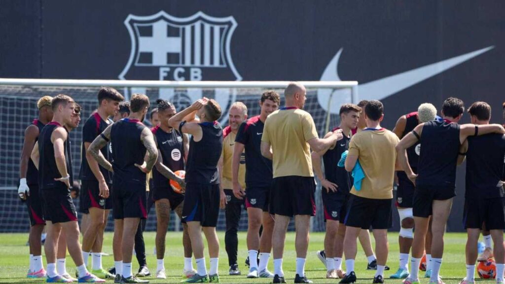 fc barcelona fichaje mercado verano europa incorporaciones refuerzos arquero ter stegen hansi flick laporta deco