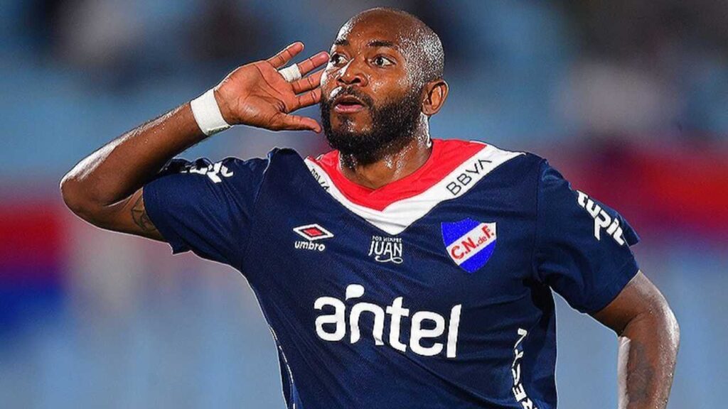 diego herazo junior barranquilla fichaje refuerzo carlos bacca fuad char alfredo arias liga betplay nacional penarol uruguay san lorenzo argentina tanque lukaku colombiano