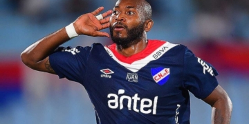diego herazo junior barranquilla fichaje refuerzo carlos bacca fuad char alfredo arias liga betplay nacional penarol uruguay san lorenzo argentina tanque lukaku colombiano