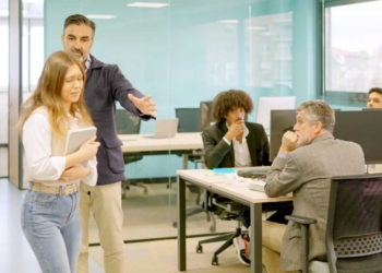 despidos colombia 2025 indemnizaciones reforma laboral tipo contrato jefe empleado pago