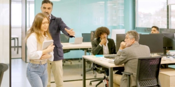 despidos colombia 2025 indemnizaciones reforma laboral tipo contrato jefe empleado pago