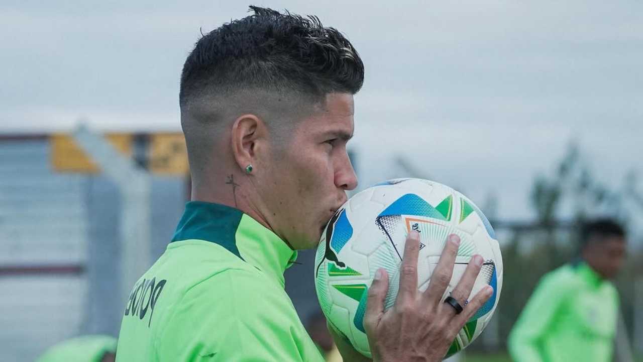 jorman campuzano atletico nacional fichaje futbol profesional colombiano fpc junior barranquilla char boca argentina miguel russo roman riquelme liga betplay colombia