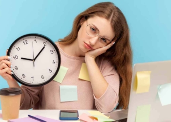 jornada laboral 44 horas colombia empleados no aplica 2025