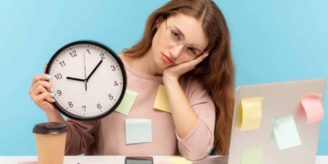 jornada laboral 44 horas colombia empleados no aplica 2025