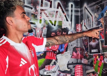 luis diaz bayern munich jugadores mas caros bundesliga 2025 26