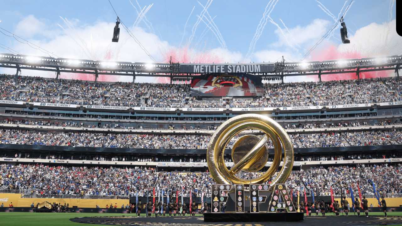 mundial clubes fifa 2025 estados unidos final infantino trump cambios sedes catar qatar espana brasil 2029 temperatura calor horarios terrenos juego futbol dazn