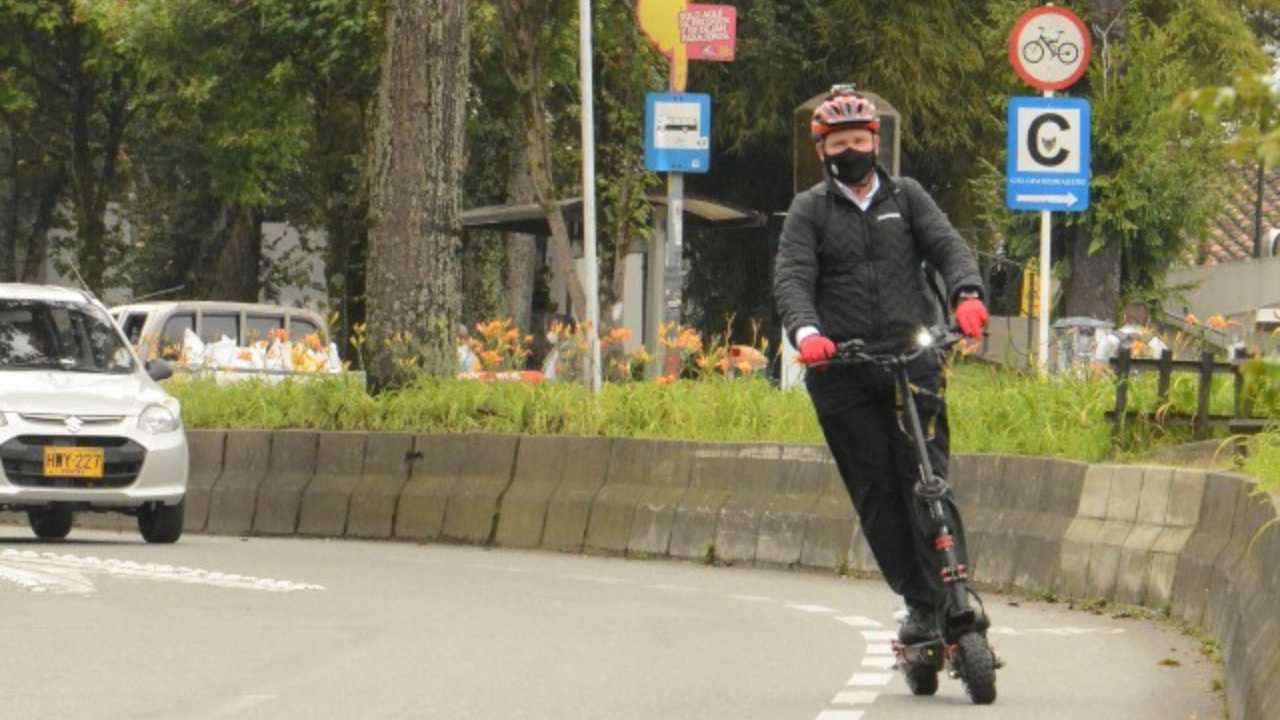 patinetas electricas colombia nueva ley calles requisitos pagos multas soat