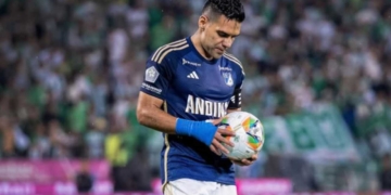 radamel falcao garcia gol millonarios nacional santa fe balones venta subasta caros baratos coleccionistas tu boleta atanasio girardot campin bogota medellin tigre goleador futbol profesional colombiano fpc liga betplay dimayor